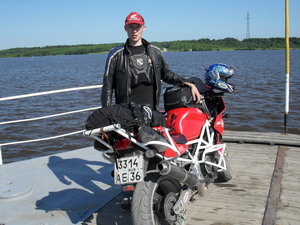 http://motovoronezh.ru/travels/north_09/2/small/166.jpg